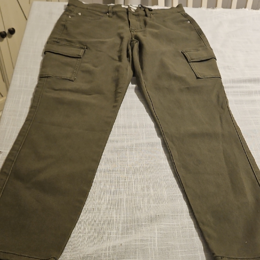 Nicole Miller Size 6 Womens Skinny Cargo Jeans   NWT OLIVE